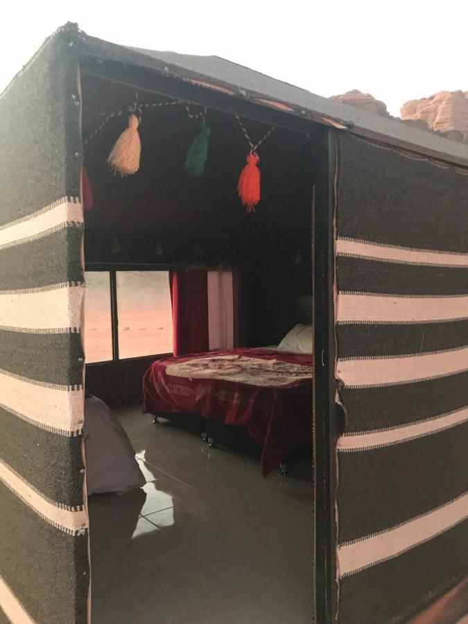 瓦迪拉姆 黑色爱尔兰旅游帐篷营地酒店 外观 照片